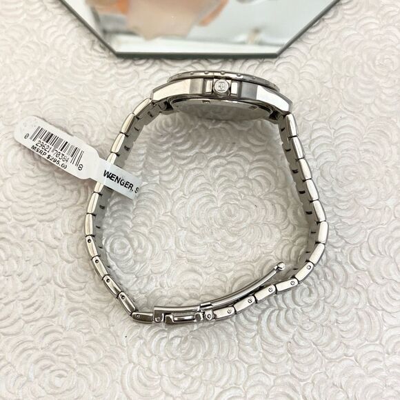 Wenger Swiss Made All Stainless Steel Diver Style Watch Rotating Bezel - Picture 11 of 16